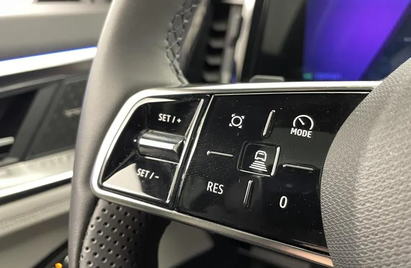 RENAULT Espace Espace 1.2 E-Tech Full Hybrid 200 Iconic MMT 7os.