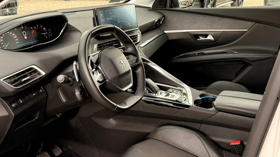 PEUGEOT 5008 5008 1.2 PureTech Allure Pack S&S EAT8