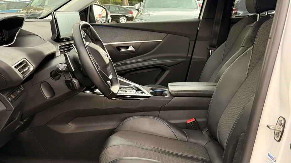 PEUGEOT 5008 5008 1.2 PureTech Allure Pack S&S EAT8