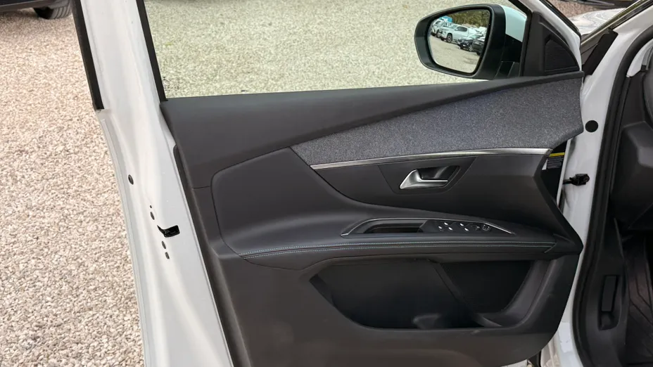 PEUGEOT 5008 5008 1.2 PureTech Allure Pack S&S EAT8