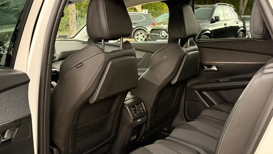 PEUGEOT 5008 5008 1.2 PureTech Allure Pack S&S EAT8