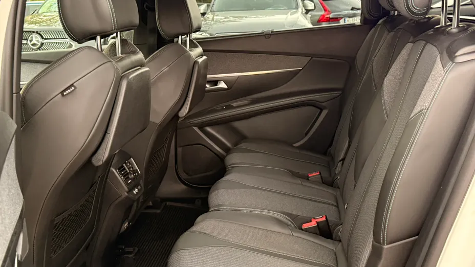 PEUGEOT 5008 5008 1.2 PureTech Allure Pack S&S EAT8