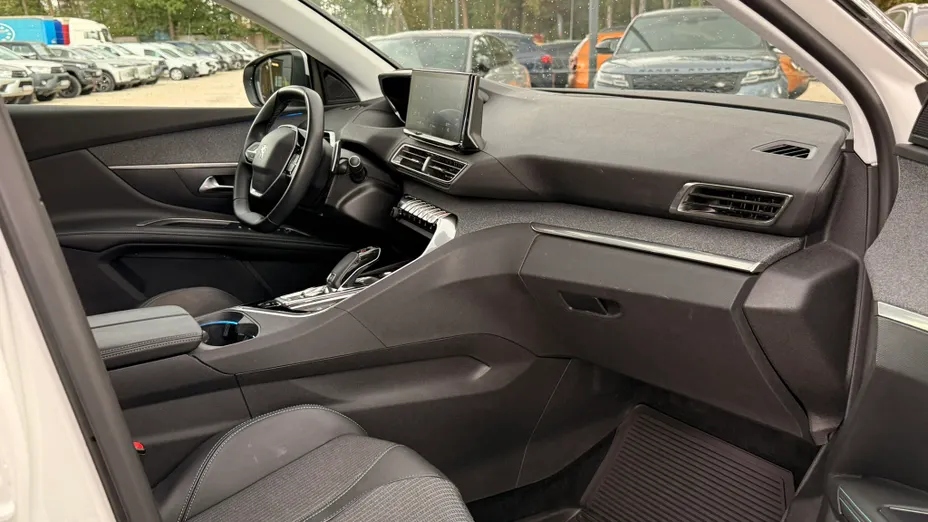 PEUGEOT 5008 5008 1.2 PureTech Allure Pack S&S EAT8