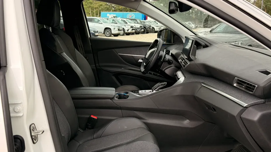 PEUGEOT 5008 5008 1.2 PureTech Allure Pack S&S EAT8