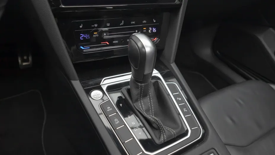 VOLKSWAGEN Arteon Arteon 2.0 TDI 4Motion R-Line DSG