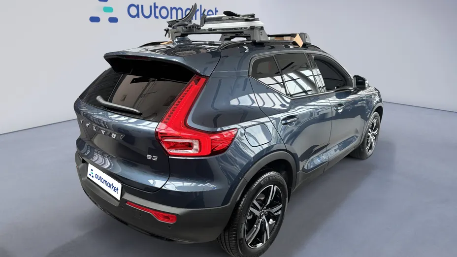 VOLVO XC40 XC40 B3 Plus Dark aut Nowy