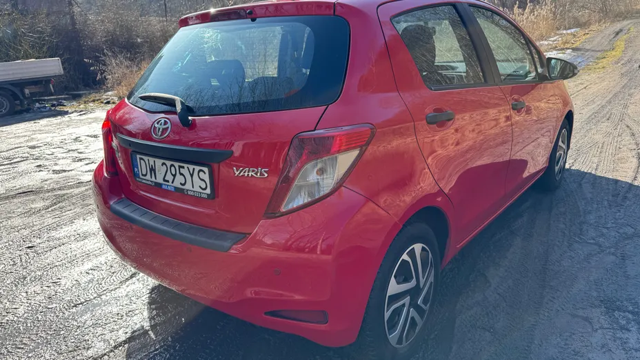 TOYOTA Yaris Yaris 1.0 Active