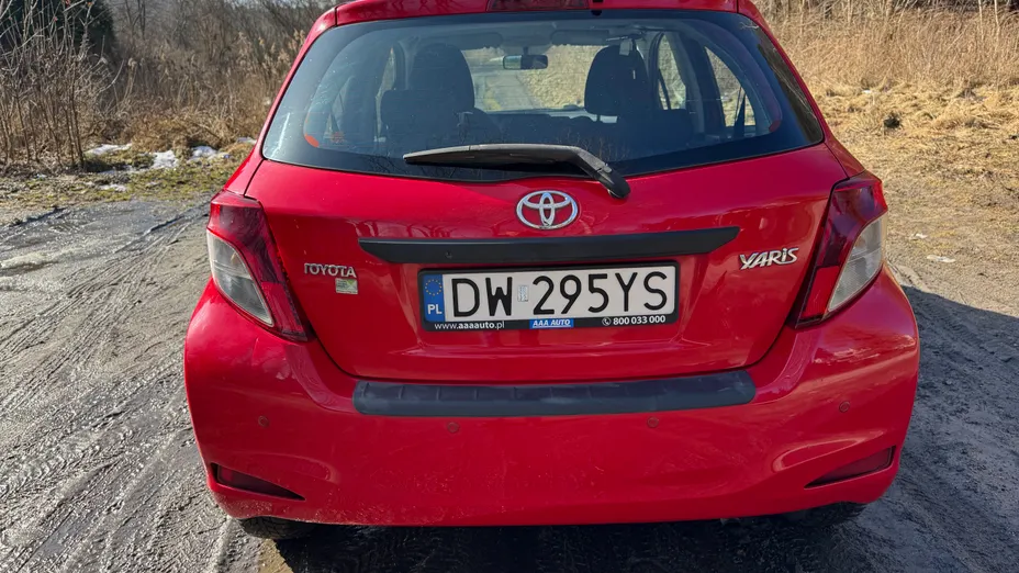 TOYOTA Yaris Yaris 1.0 Active