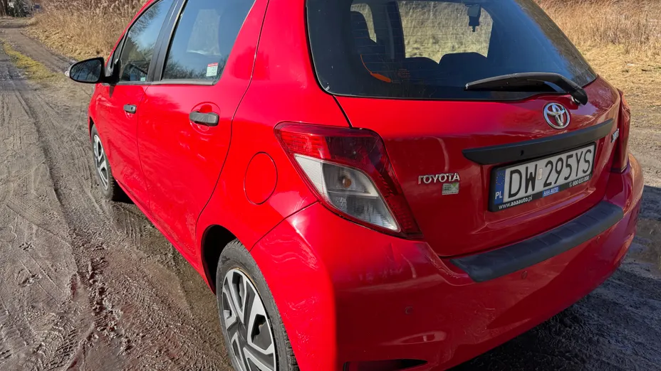 TOYOTA Yaris Yaris 1.0 Active