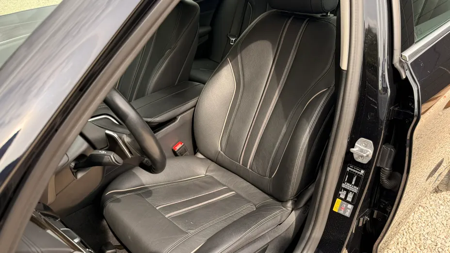 BMW Seria 5 530e iPerformance Luxury Line aut