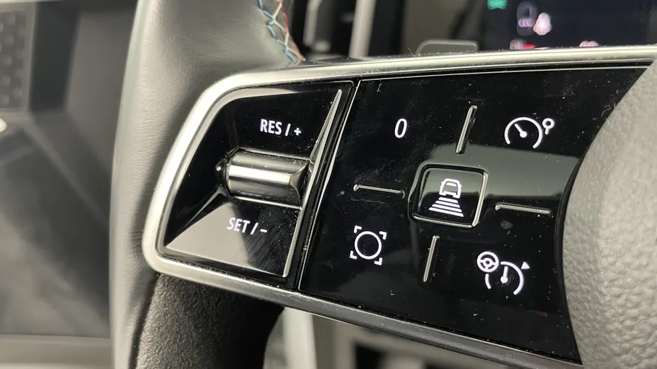 RENAULT Austral Austral 1.3 TCe mHEV Iconic esprit Alpine aut