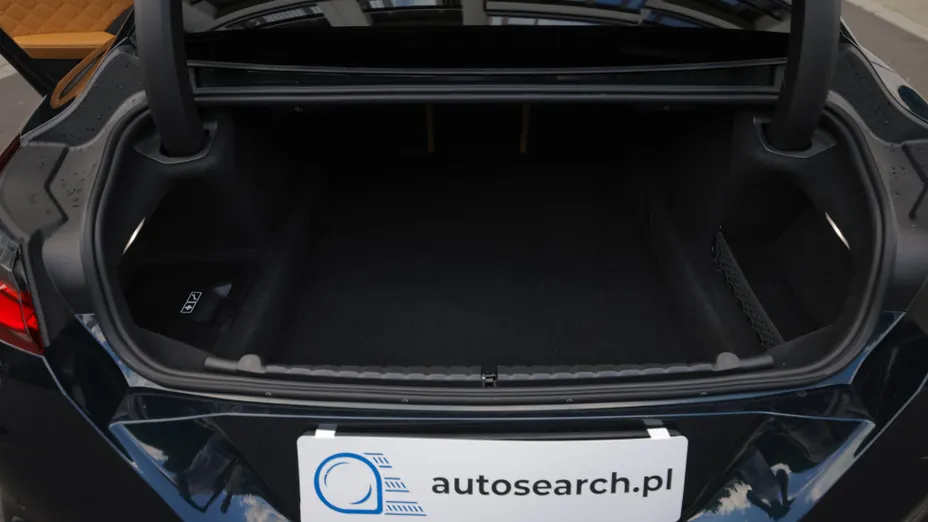 BMW Seria 8 M8 Competition