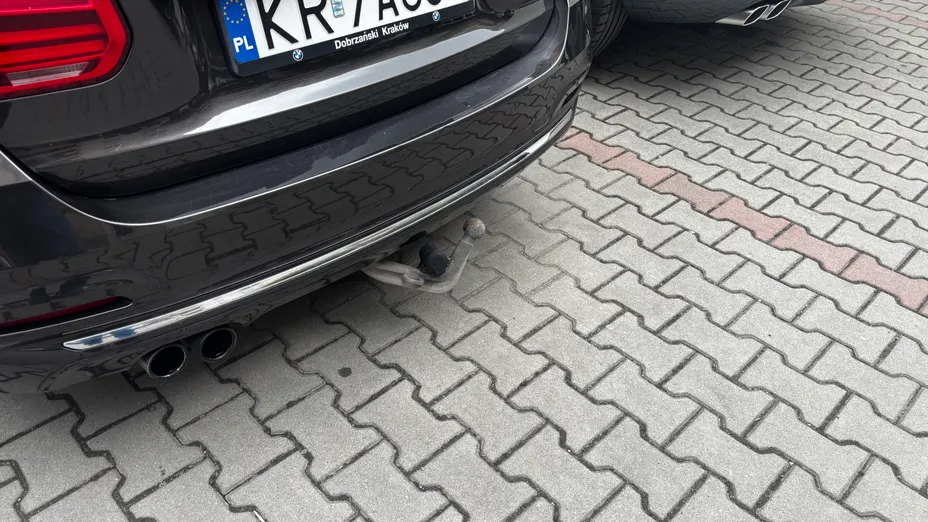 BMW Seria 3 320d xDrive Luxury Line