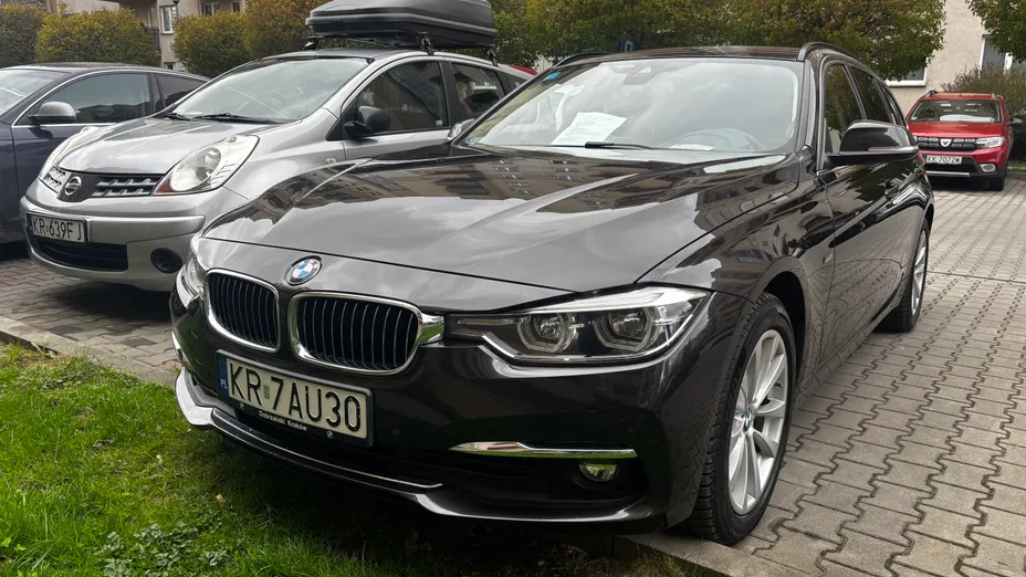 BMW Seria 3 320d xDrive Luxury Line
