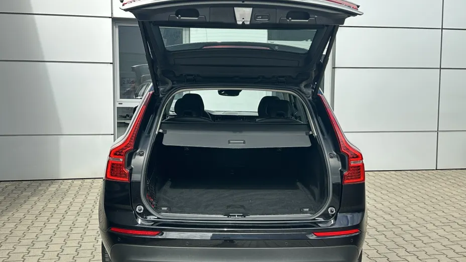 VOLVO XC60 XC60 T4 Momentum aut