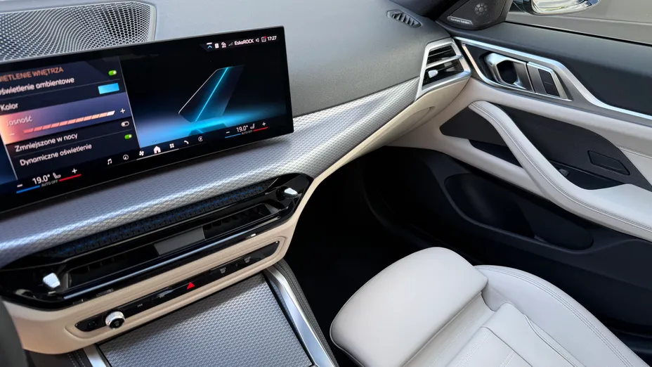 BMW Seria 4 430i xDrive M Sport sport-aut