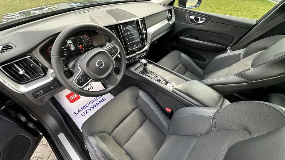 VOLVO XC60 XC60 T4 Momentum aut