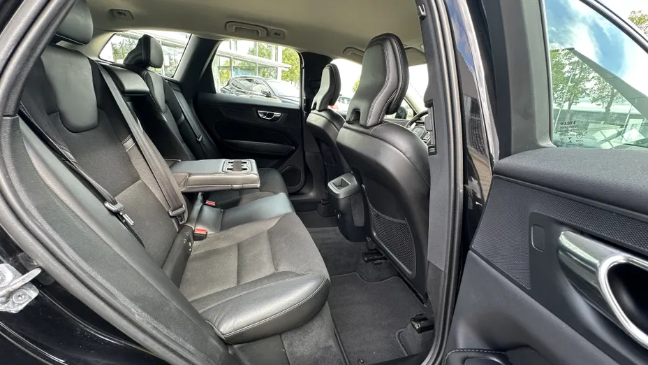 VOLVO XC60 XC60 T4 Momentum aut