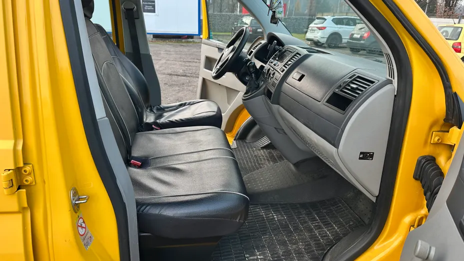 VOLKSWAGEN Transporter Transporter T5 BiTDI L1