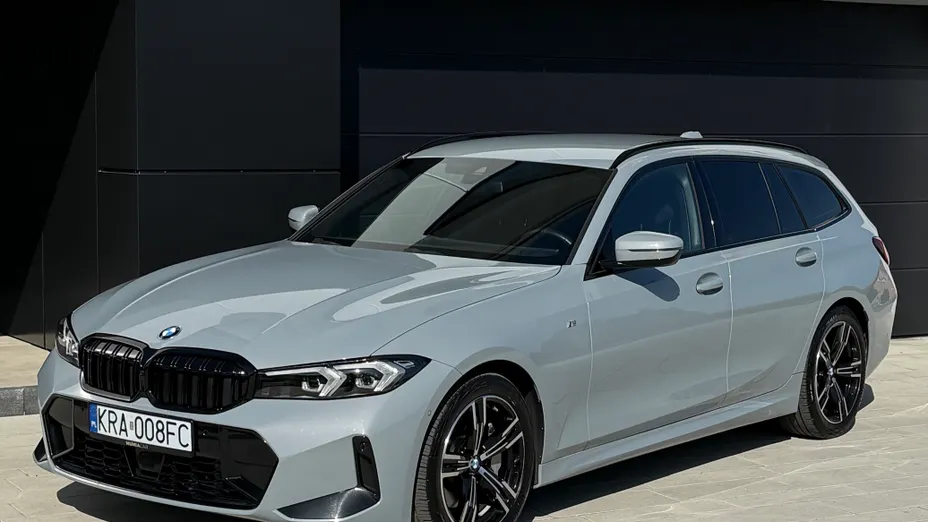 BMW Seria 3 330i M Sport Shadow sport-aut