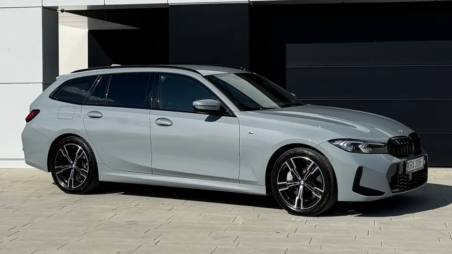 BMW Seria 3 330i M Sport Shadow sport-aut