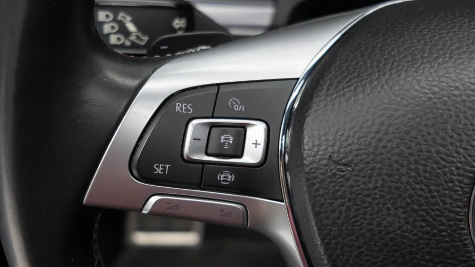 VOLKSWAGEN Touareg Touareg 3.0 V6 TDI SCR 4Mot. R-Line