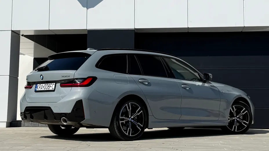 BMW Seria 3 330i M Sport Shadow sport-aut