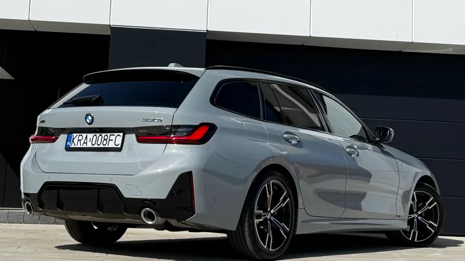 BMW Seria 3 330i M Sport Shadow sport-aut