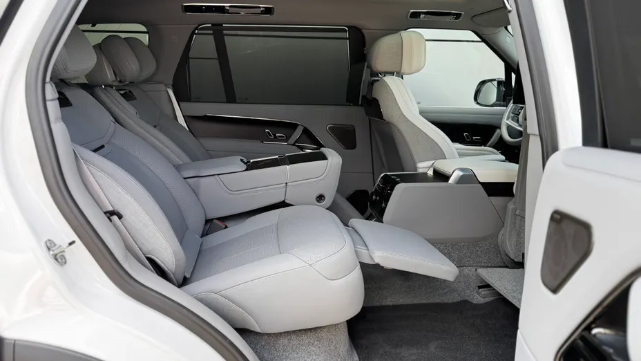 LAND ROVER Range Rover Range Rover 4.4 V8 P615 mHEV LWB SV