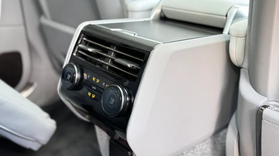 LAND ROVER Range Rover Range Rover 4.4 V8 P615 mHEV LWB SV