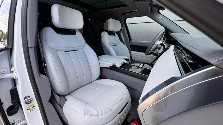 LAND ROVER Range Rover Range Rover 4.4 V8 P615 mHEV LWB SV