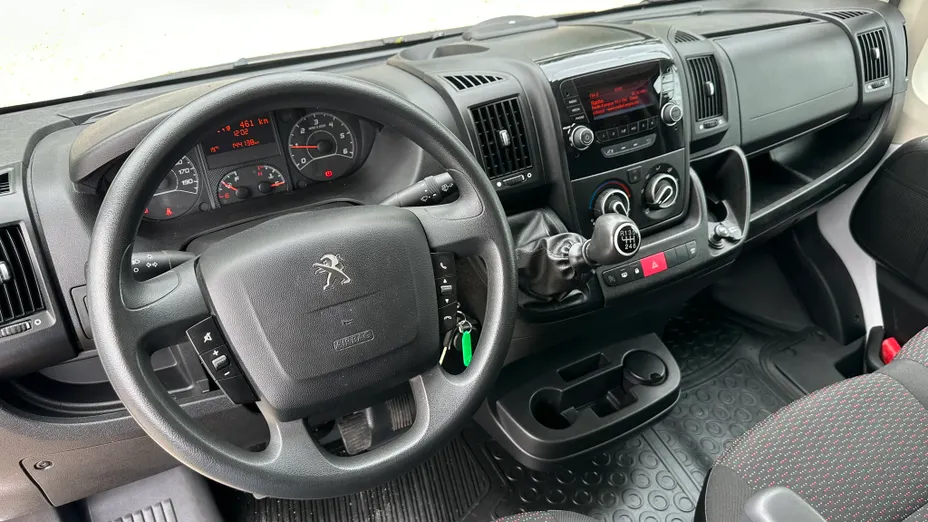 PEUGEOT Boxer Boxer 333 BlueHDi L2H2 Pro