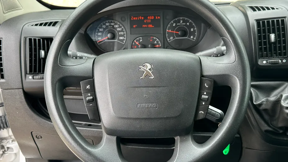 PEUGEOT Boxer Boxer 333 BlueHDi L2H2 Pro