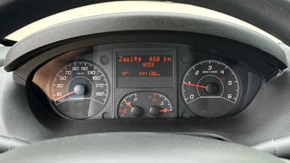 PEUGEOT Boxer Boxer 333 BlueHDi L2H2 Pro