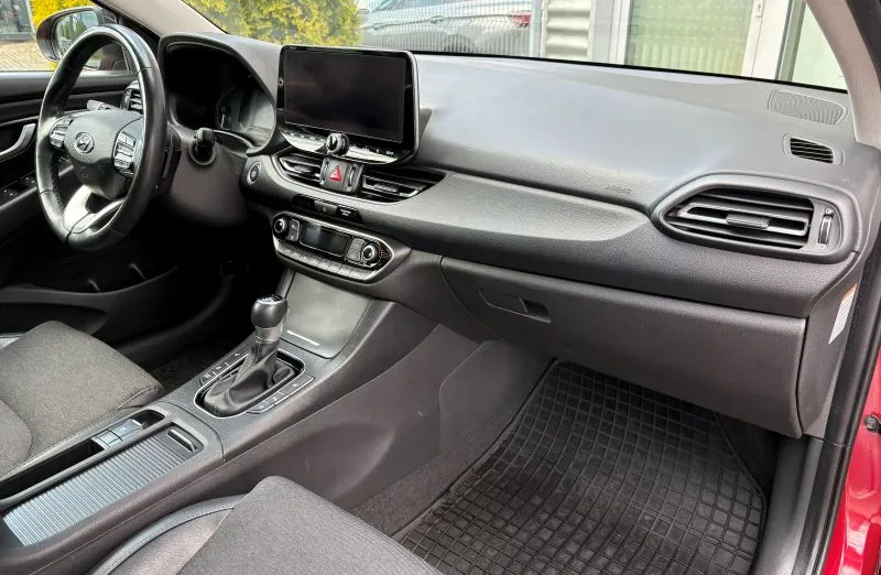 HYUNDAI i30 i30 1.5 T-GDI 48V Executive DCT