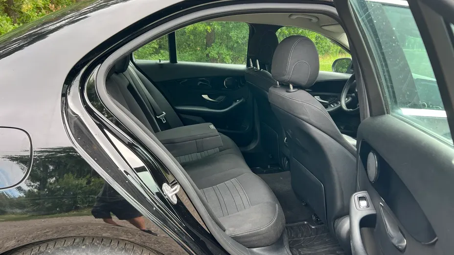 MERCEDES-BENZ C Klasa C 180 9G-TRONIC