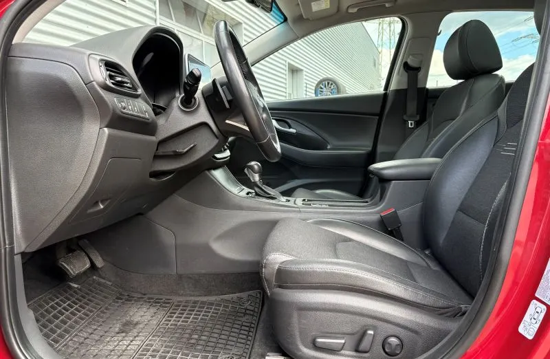 HYUNDAI i30 i30 1.5 T-GDI 48V Executive DCT