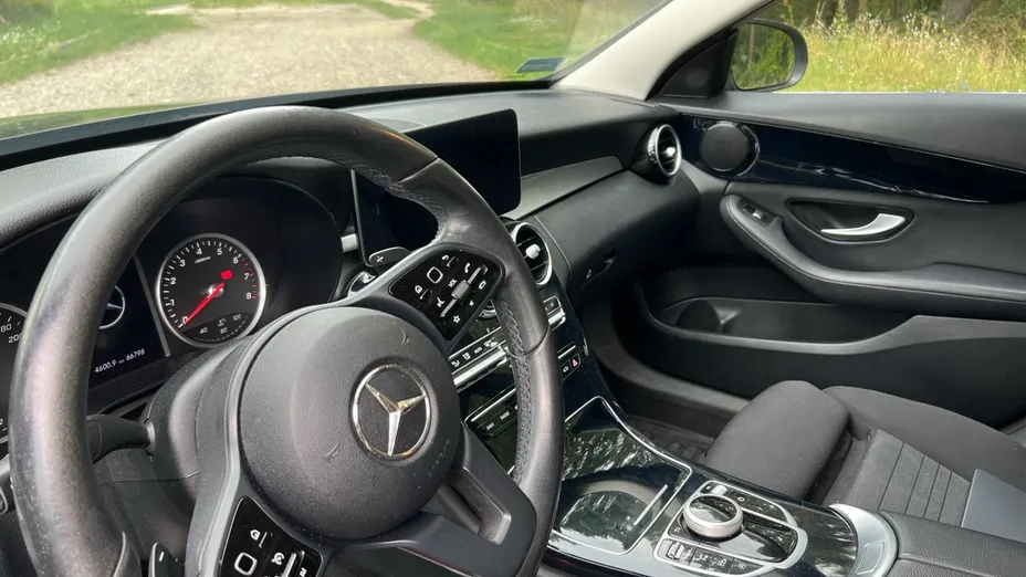 MERCEDES-BENZ C Klasa C 180 9G-TRONIC