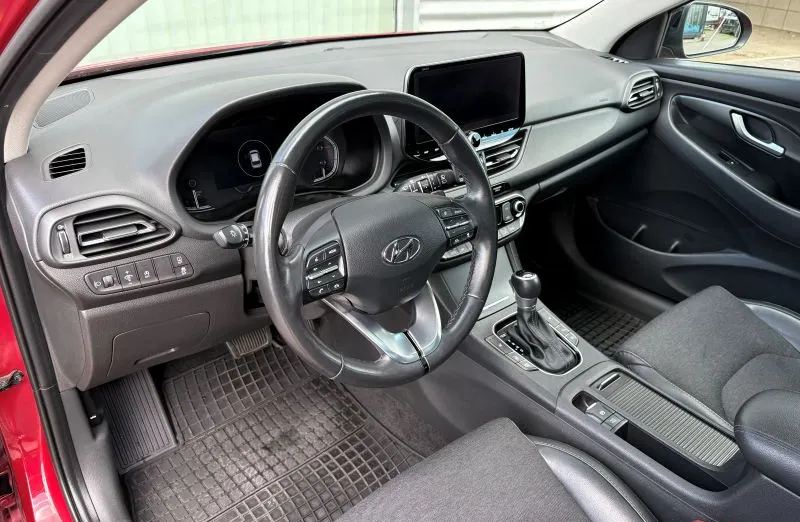 HYUNDAI i30 i30 1.5 T-GDI 48V Executive DCT