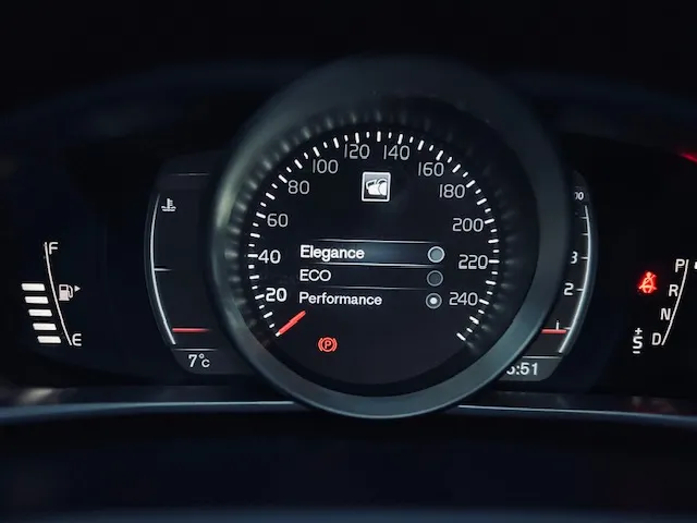 VOLVO V40 V40 D2 Kinetic aut