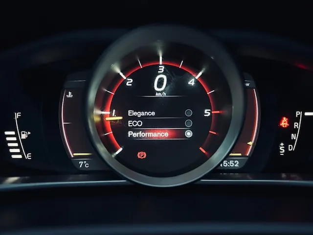 VOLVO V40 V40 D2 Kinetic aut