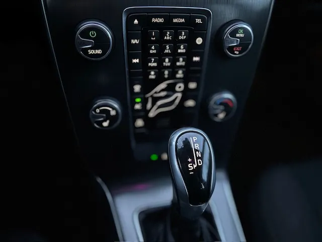 VOLVO V40 V40 D2 Kinetic aut