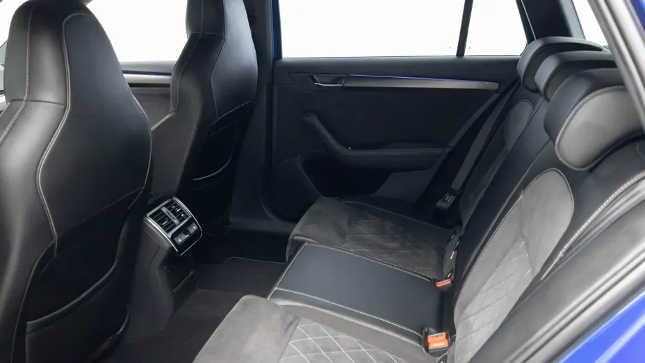 SKODA Superb Superb 1.4 TSI Plug-In Hybrid Sportline DSG