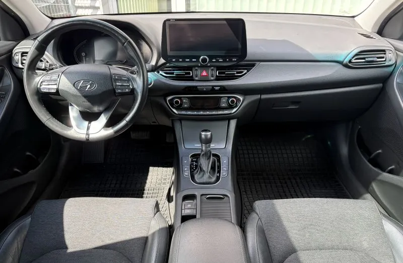 HYUNDAI i30 i30 1.5 T-GDI 48V Executive DCT