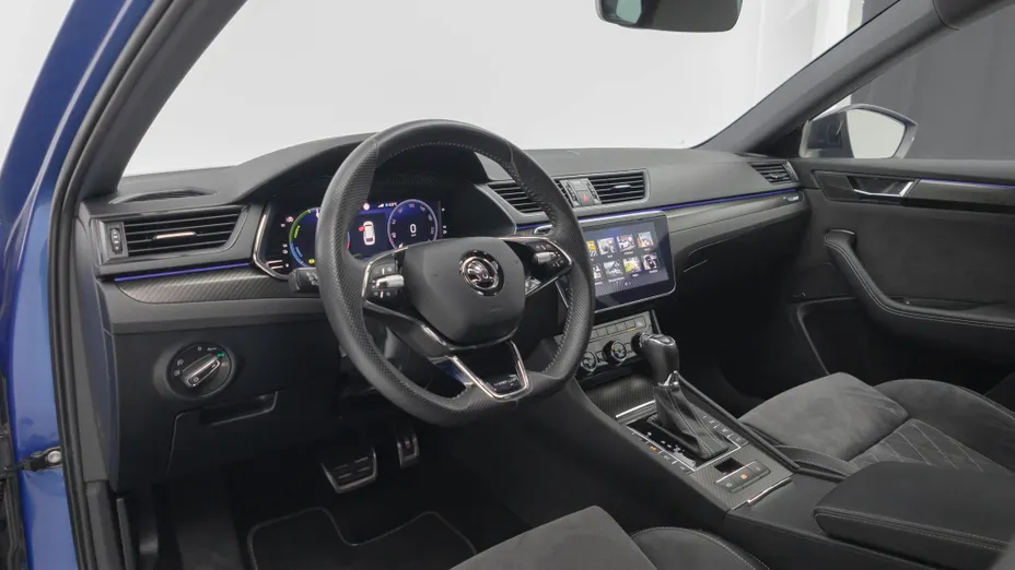 SKODA Superb Superb 1.4 TSI Plug-In Hybrid Sportline DSG