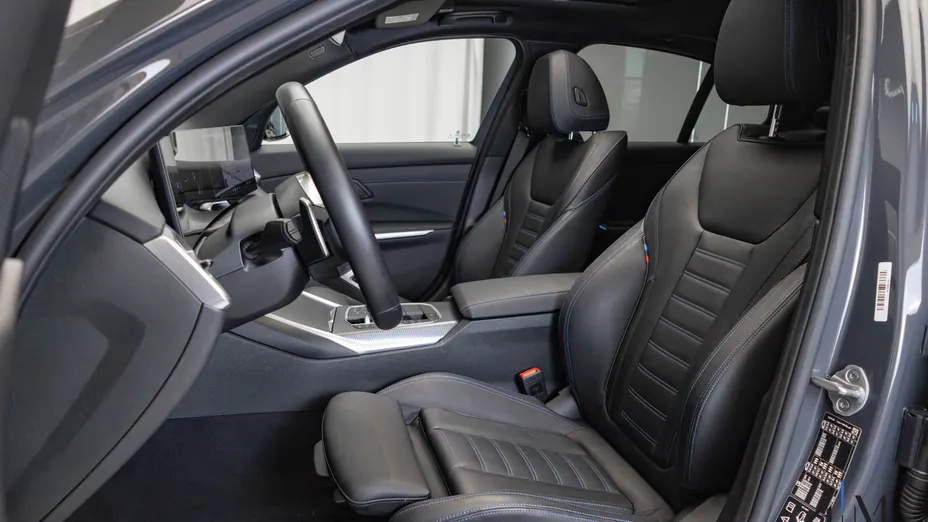 BMW Seria 3 330i xDrive M Sport aut