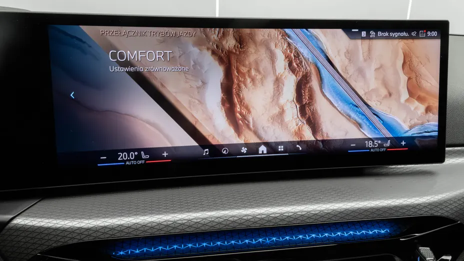 BMW Seria 3 330i xDrive M Sport aut