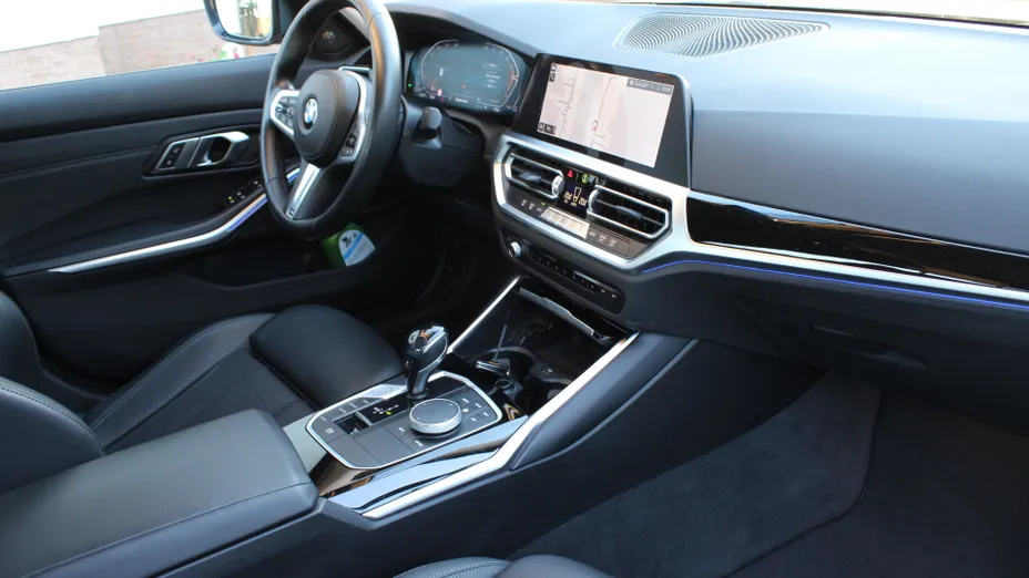 BMW Seria 3 318d mHEV Sport Line aut