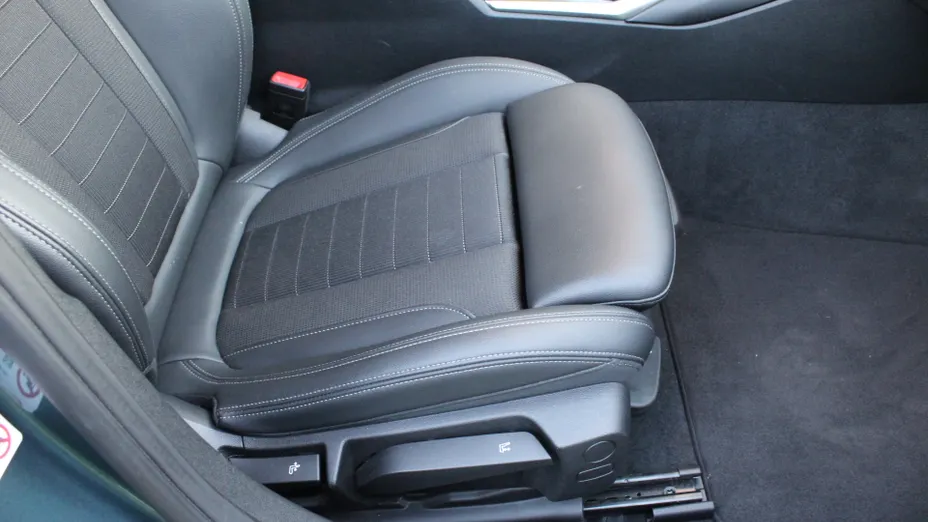 BMW Seria 3 318d mHEV Sport Line aut