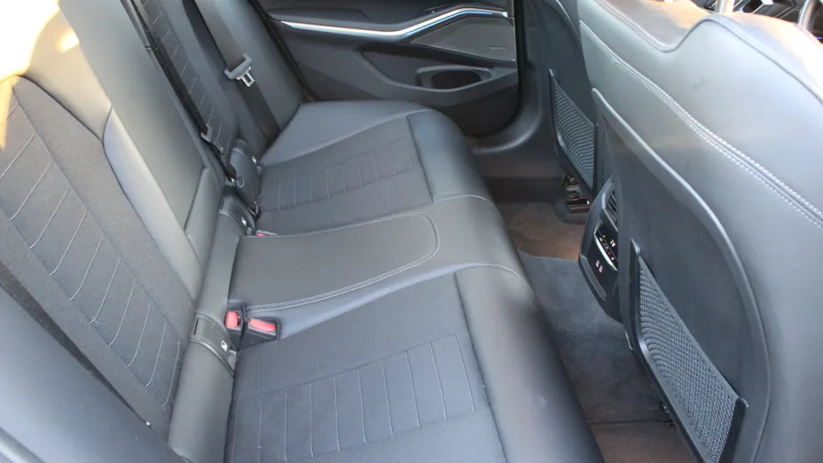 BMW Seria 3 318d mHEV Sport Line aut